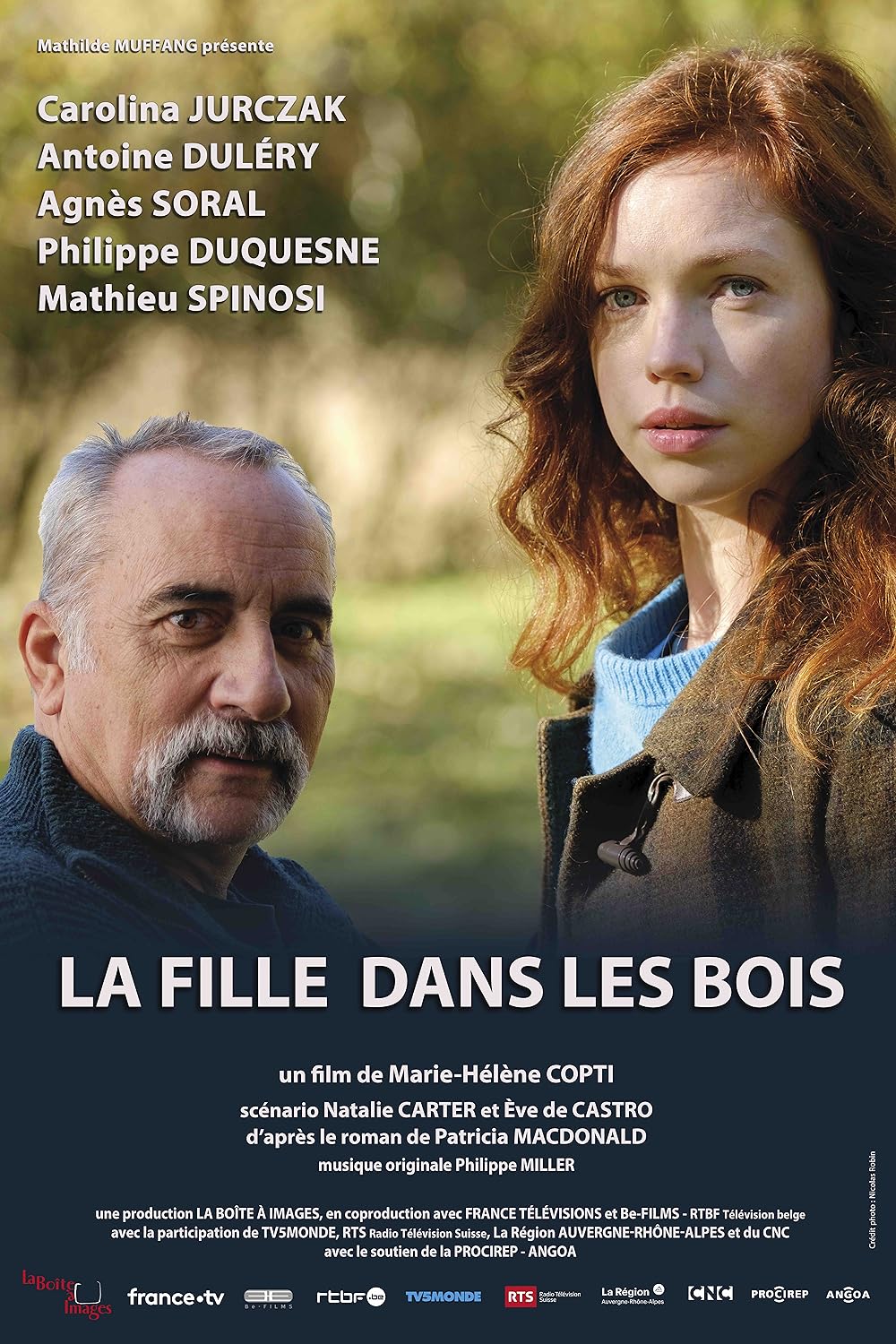 La Fille dans les bois (2021)